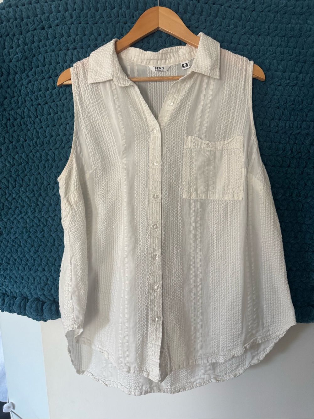 Size X Penn White Sleeveless Blouse